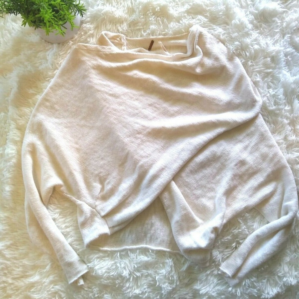 Free People Women's XS Oversized Cross Front Ponch